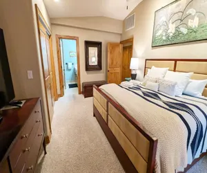 Photo 5 - Yellow Pine 32