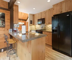 Photo 2 - Pole House 10