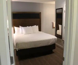 Photo 2 - 7th Mtn 923B