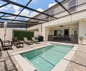 Photo 2 - Stunning Resort Beautiful 5 Bed With Private Pool