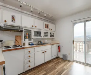 Photo 4 - 6 Village Edge