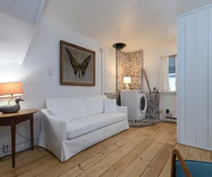 Photo 2 - 6 Village Edge