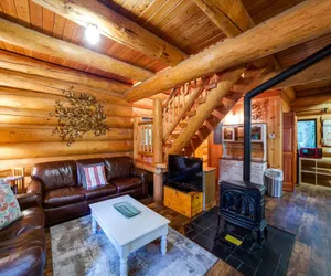 Photo 5 - 10SL - Real Log Cabin - WiFi -  SLEEPS-8