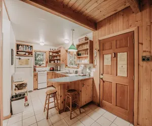 Photo 4 - 32MBR - BBQ - Pets Ok - Wood Stove - Sleeps 7