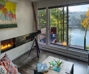 Photo 5 - 83MF - Lakeside - Hot Tub - WIFI - BBQ - Dock - Sleeps 4 NO PETS