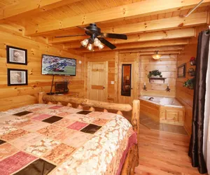 Photo 5 - Rustic Cabin in the Smoky Mountains with Majestic Mountain View