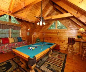 Photo 5 - Rustic and Elegant Cabin in Enchanting Views of Great Smoky Mountain