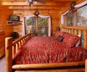 Photo 4 - Enourmous Luxury Mountain Cabin