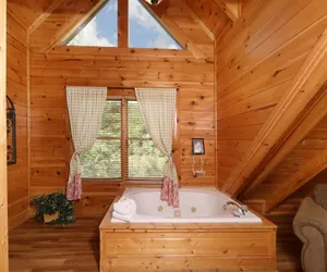 Photo 5 - Spacious Mountain Cabin Perfect for Relaxing