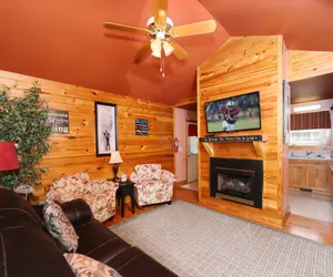 Photo 4 - Perfectly located Chalet for your Mountain Retreat