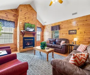 Photo 2 - Enjoy the comforts of home in this Mountain Retreat condo