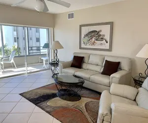 Photo 4 - Island House Beach Resor 13N