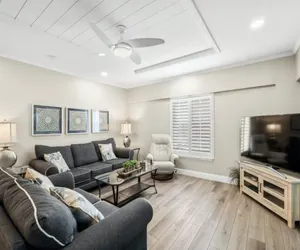 Photo 5 - Island House Beach Resort 14N