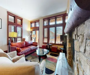 Photo 5 - Juniper Crest 1 Private and Modern, Mountain Views, Walk to Eagle Lodge