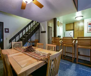 Photo 2 - Summit 277 Pet-Friendly, Open Floor Plan, Walk to the Slopes