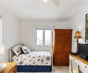 Photo 5 - Beauty & The Beach-8B