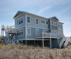 Photo 5 - Full Circle