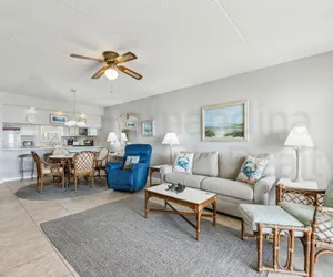 Photo 3 - Ocean View Condo, Easy Acces to the Pool and Private Walkway to the Beach