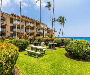 Photo 2 - Lovely Oceanfront 2nd Fl Condo w private lanai and Kona sunsets