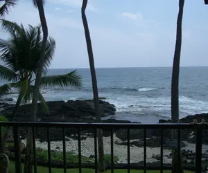 Photo 3 - Beautiful Hawaiian Oceanfront Condo w private lanai and ocean breezes