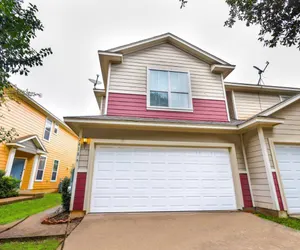 Photo 3 - Pet-Friendly, Patio, Games & Near Sixth Street