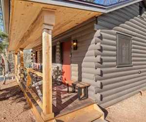 Photo 4 - Timber Lodge #27