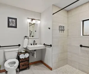 Photo 3 - Timber Lodge #9