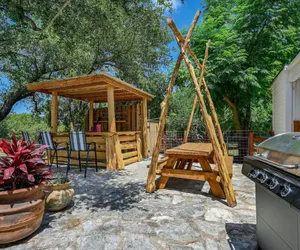 Photo 5 - Road Runner Lodge