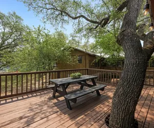 Photo 2 - Sunrise Lodge - Dawn Suites