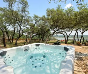 Photo 3 - Sunrise Lodge - Dawn Suites