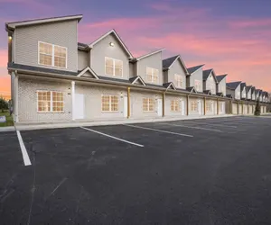 Photo 2 - A Taste of Luxe *Upscale Condo* Near Nashville and Ft Campbell