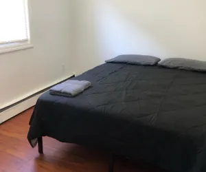 Photo 4 - Large and private apartment in convenient area sleeps up to 10 people comfortably
