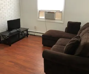 Photo 4 - Large and private apartment in convenient area sleeps up to 5 people comfortably