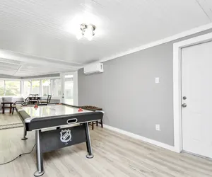 Photo 2 - Cozy 3-GameDen Escape•HSWifi•Aprox 10Min to NRG