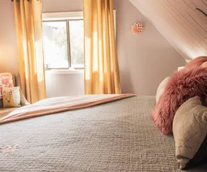 Photo 4 - Kendal Room | Cozy Mountain Lodge Retreat