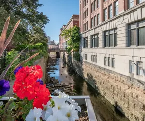 Photo 3 - Stylish Urban Hideaway | Rooftop Oasis