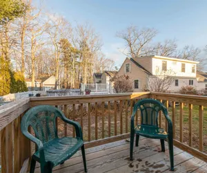 Photo 2 - Old Orchard Beach Retreat | 2BD Cottage