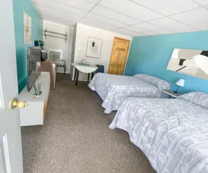 Photo 2 - Cozy Cottage Stay w/ Pool & Parking