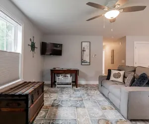 Photo 4 - Spacious 3BR/2BA Condo Close to the Ocean!