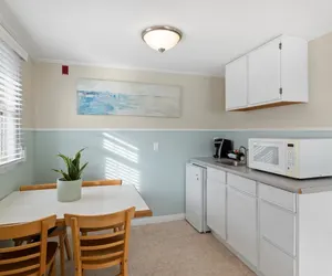 Photo 3 - Oceanview 2 Double Bed Room + Shared Deck Access