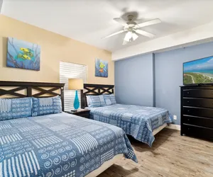Photo 5 - Superb 2BD/2BA Beachfront Condo! Free Seasonal Beach Chairs!