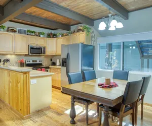 Photo 4 - Peaceful Pinetop Condo