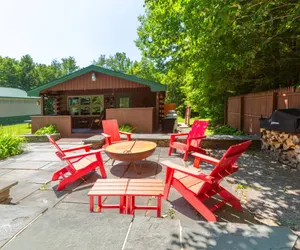 Photo 5 - Woodland Log Cabin | Sauna, Deck, Peace & Quiet