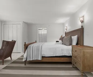 Photo 5 - Cozy Farmhouse • Autumn Views & Country Kitchen