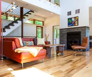 Photo 3 - Prized 4BR Modern Home with Stylish Cozy Vibe