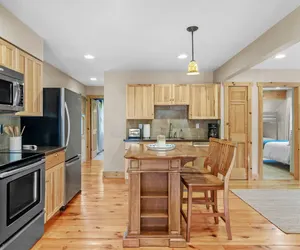 Photo 3 - Warm & Woodsy Cabin • Autumn Adventures Await