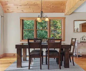 Photo 4 - Warm & Woodsy Cabin • Autumn Adventures Await