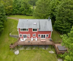 Photo 4 - Luxury Mountain View Contemporary Farmhouse