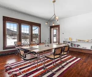 Photo 4 - Trendy Upstate Hideaway with Scenic Views