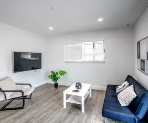 Photo 2 - Modern & Spacious 2BR Near Brickell